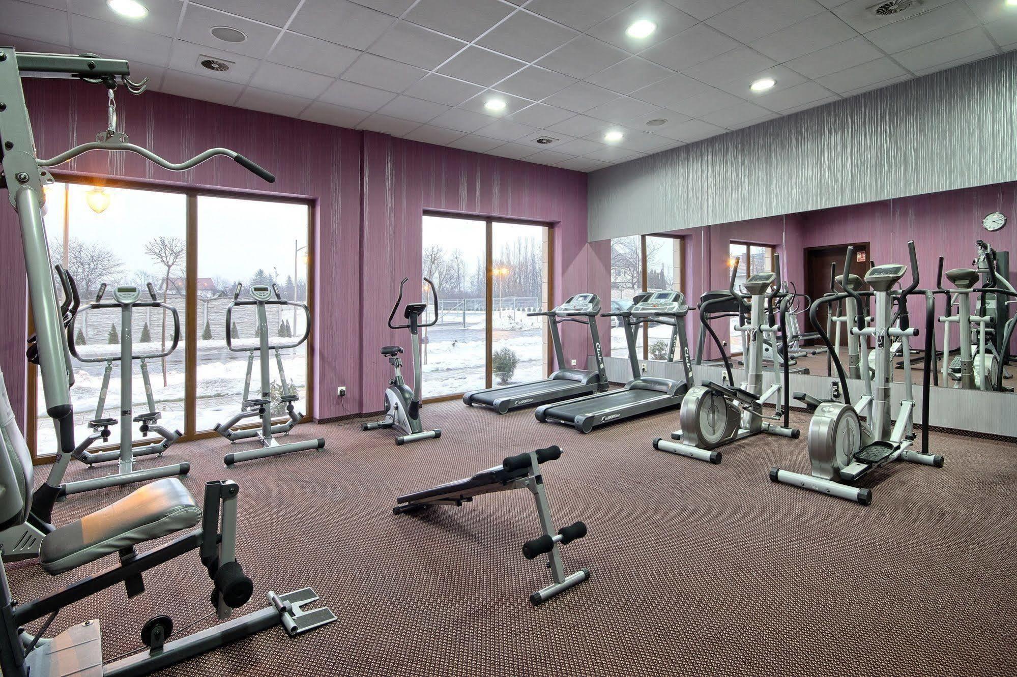 Hotel Arkas Proszkow Ngoại thất bức ảnh
